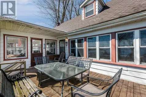 11 Hamilton Island Road South Glengarry ON K0C 2E0
