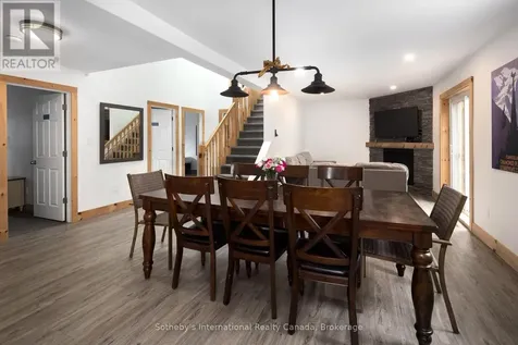 210 Arlberg Crescent Blue Mountains ON L9Y 0M1