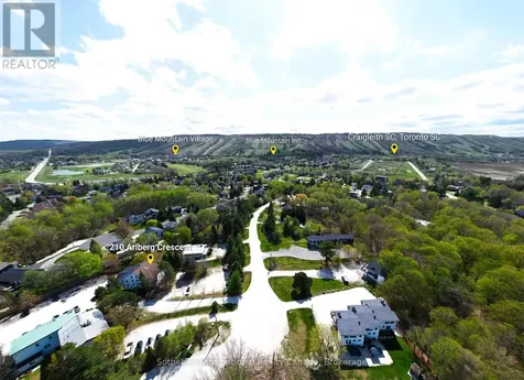 210 Arlberg Crescent Blue Mountains ON L9Y 0M1