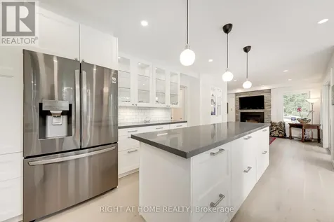 77 Polish Avenue Penetanguishene ON L9M 1W8