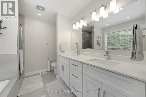 77 Polish Avenue Penetanguishene ON L9M 1W8