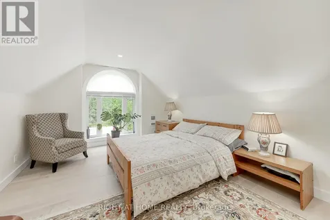 77 Polish Avenue Penetanguishene ON L9M 1W8