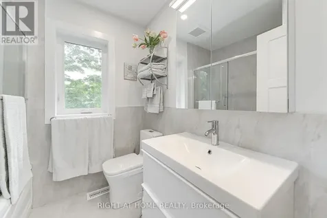77 Polish Avenue Penetanguishene ON L9M 1W8
