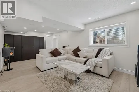 79 Holbrook Crescent Cambridge ON N1T 1V7