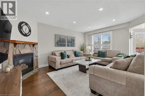 79 Holbrook Crescent Cambridge ON N1T 1V7