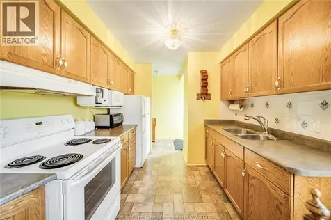 2693 Meadowbrook Lane Windsor ON N8T 2Y3