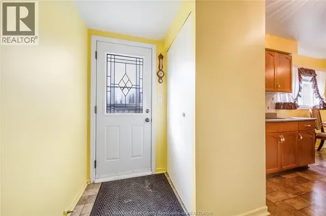 2693 Meadowbrook Lane Windsor ON N8T 2Y3