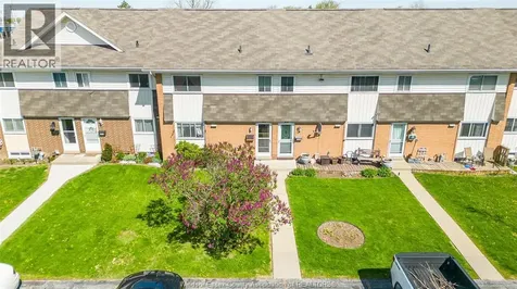 2693 Meadowbrook Lane Windsor ON N8T 2Y3
