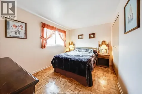 2693 Meadowbrook Lane Windsor ON N8T 2Y3