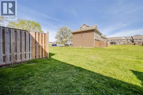 2693 Meadowbrook Lane Windsor ON N8T 2Y3