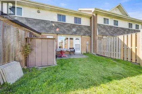 2693 Meadowbrook Lane Windsor ON N8T 2Y3