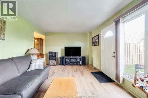 2693 Meadowbrook Lane Windsor ON N8T 2Y3