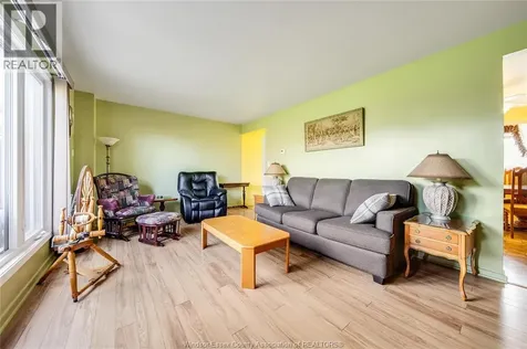 2693 Meadowbrook Lane Windsor ON N8T 2Y3