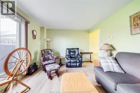 2693 Meadowbrook Lane Windsor ON N8T 2Y3