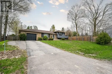 323 Lindan Avenue Selwyn ON K9L 1K9