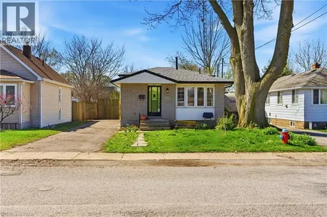 6376 Ash Street Niagara Falls ON L2G 2H5