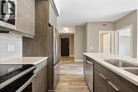955 Ouellette Avenue Windsor ON N9A 4J5