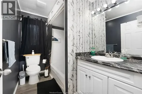 1159 Felix Avenue Windsor ON N9C 3L6
