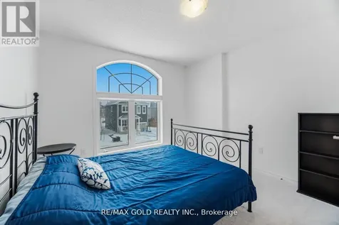 30 Hills Thistle Drive Wasaga Beach ON L9E 0J3