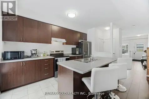 30 Hills Thistle Drive Wasaga Beach ON L9E 0J3