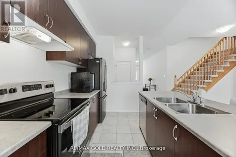 30 Hills Thistle Drive Wasaga Beach ON L9E 0J3