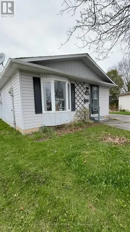 8 Maple Leaf Terrace Innisfil (Cookstown) ON L0L 1L0