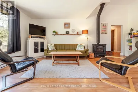 1207 Sauble Falls Road South Bruce Peninsula ON N0H 2G0