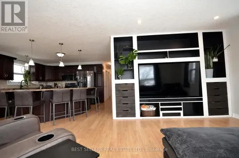 160 Elora Street West Mapleton ON N0G 2K0
