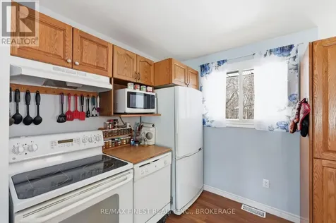676 Laurier Boulevard Brockville ON K6V 5X8