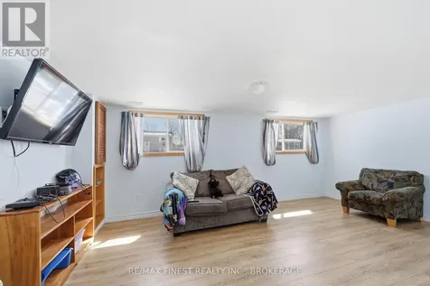 676 Laurier Boulevard Brockville ON K6V 5X8