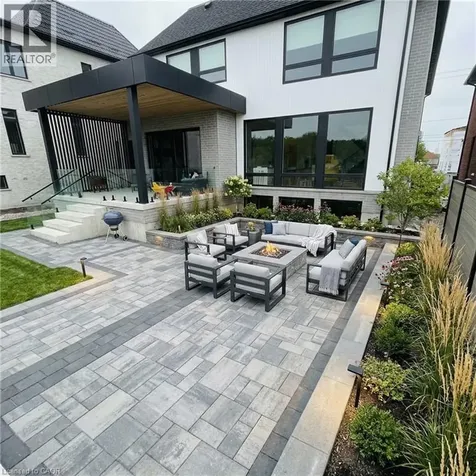 70 Upper Mount Albion Road Hamilton ON L8J 2S1
