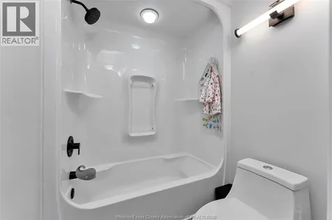 719 Helena Crescent Belle River ON N8L 0P7