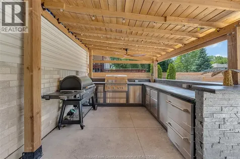 719 Helena Crescent Belle River ON N8L 0P7