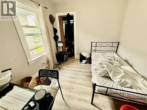 1127 Josephine Avenue Windsor ON N9B 2L6