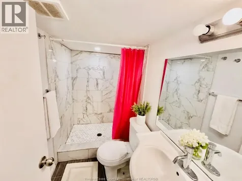 1127 Josephine Avenue Windsor ON N9B 2L6