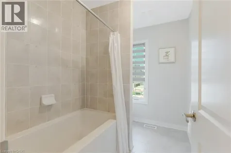 14 Mary Watson Street Ayr ON N0B 1E0
