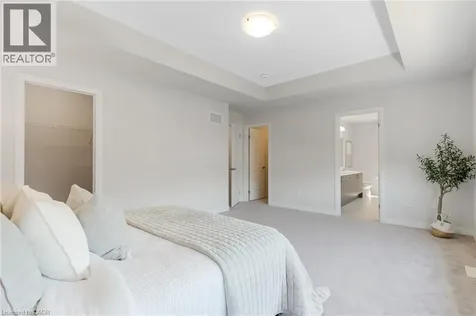 14 Mary Watson Street Ayr ON N0B 1E0