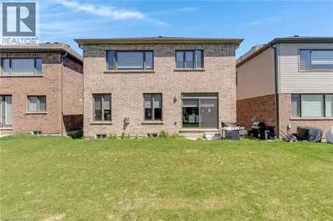 14 Mary Watson Street Ayr ON N0B 1E0