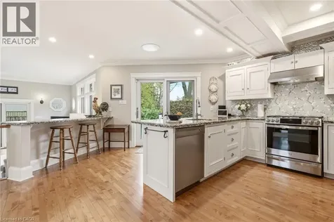 2116 Caroline Street Burlington ON L7R 1L8
