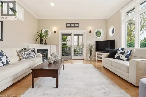 2116 Caroline Street Burlington ON L7R 1L8