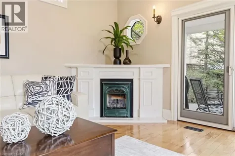 2116 Caroline Street Burlington ON L7R 1L8