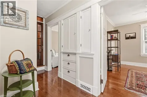 2116 Caroline Street Burlington ON L7R 1L8