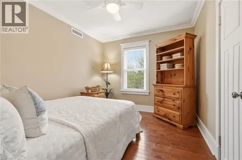 2116 Caroline Street Burlington ON L7R 1L8