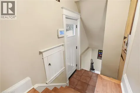 2116 Caroline Street Burlington ON L7R 1L8