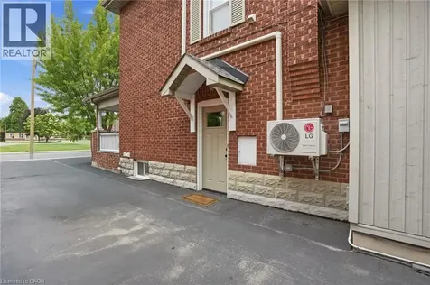 2116 Caroline Street Burlington ON L7R 1L8
