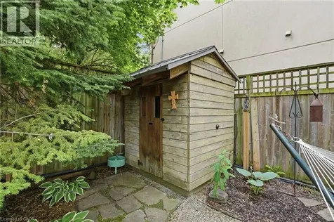 2116 Caroline Street Burlington ON L7R 1L8