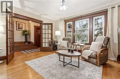 2116 Caroline Street Burlington ON L7R 1L8