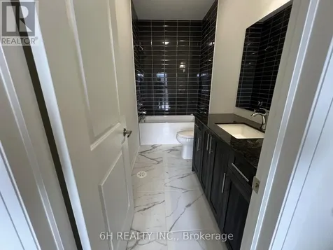 36 Harold Wilson Lane Richmond Hill ON L4S 1N5