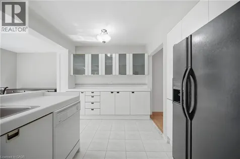 3 Donata Drive Mississauga ON L5M 1T2