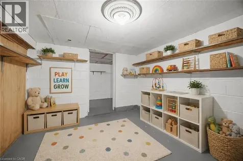 3 Donata Drive Mississauga ON L5M 1T2
